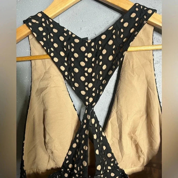 BCBG - Karlie Halter Eyelet Top NWOT. Size S - Picture 8 of 11